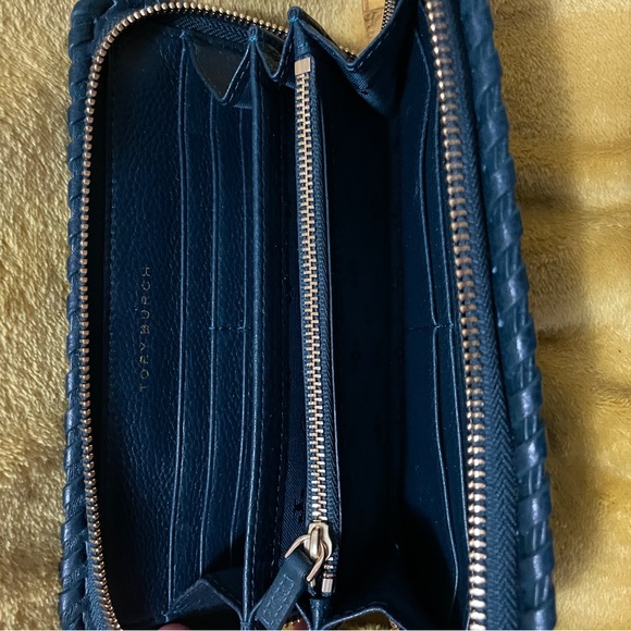 COPY - Tory burch marion multi gusset zip wallet - Picture 4 of 6